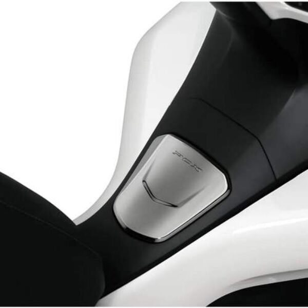 Garnish Fuel Cover (Hiasan Tutup Tangki) Honda PCX 150 K97